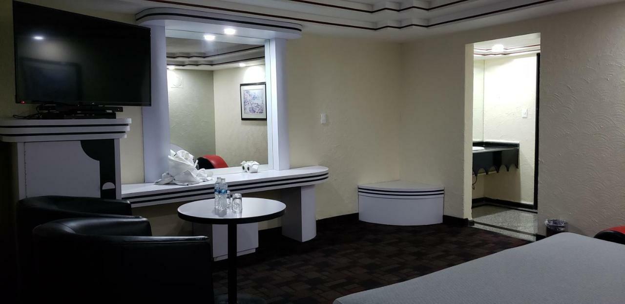 Hotel Modelo メキシコシティ エクステリア 写真